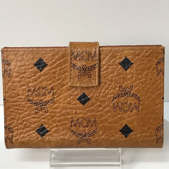 MCM Visettos Leather Bifold Wallet- Germany 😍🔥 - Picture 1 of 17